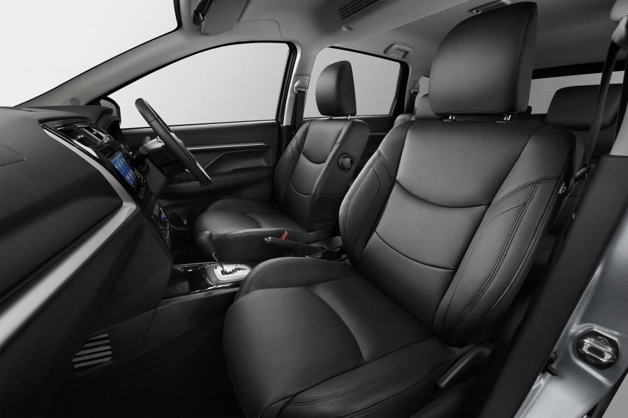 Интерьер Perodua Aruz Advance 2019 года  (фото 7 из 14)